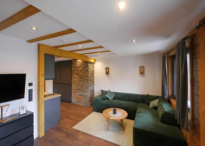 아파트 Alte Foersterei - Komfort-fewo Hochsitz Mit Pool & Sauna *